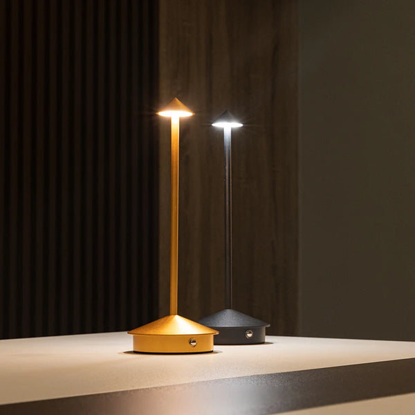 Tall LED Table Lamp – Rechargeable and modern ( gold )