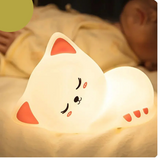 Cat-Shaped Bedside Lamp – Warm and Sleep-Friendly for Kids